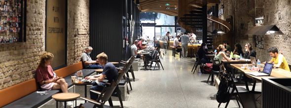 Benefits of living as a digital nomad